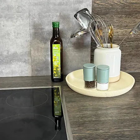 Urban Hideaway By Gassling Homes דירה ראסטאט